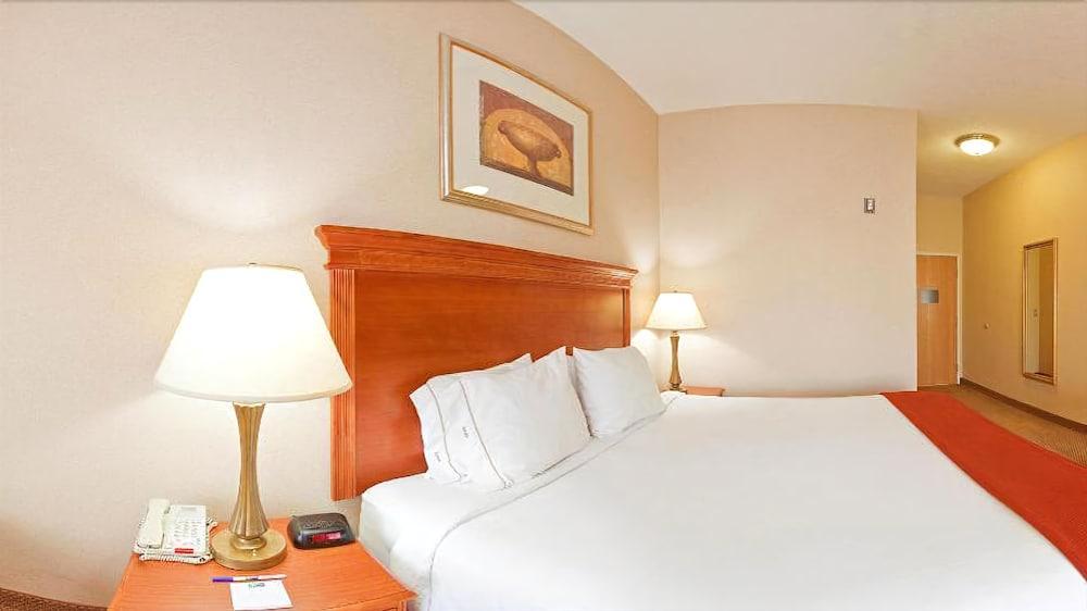 Holiday Inn Express Hotel & Suites Detroit-Utica By Ihg Exteriér fotografie